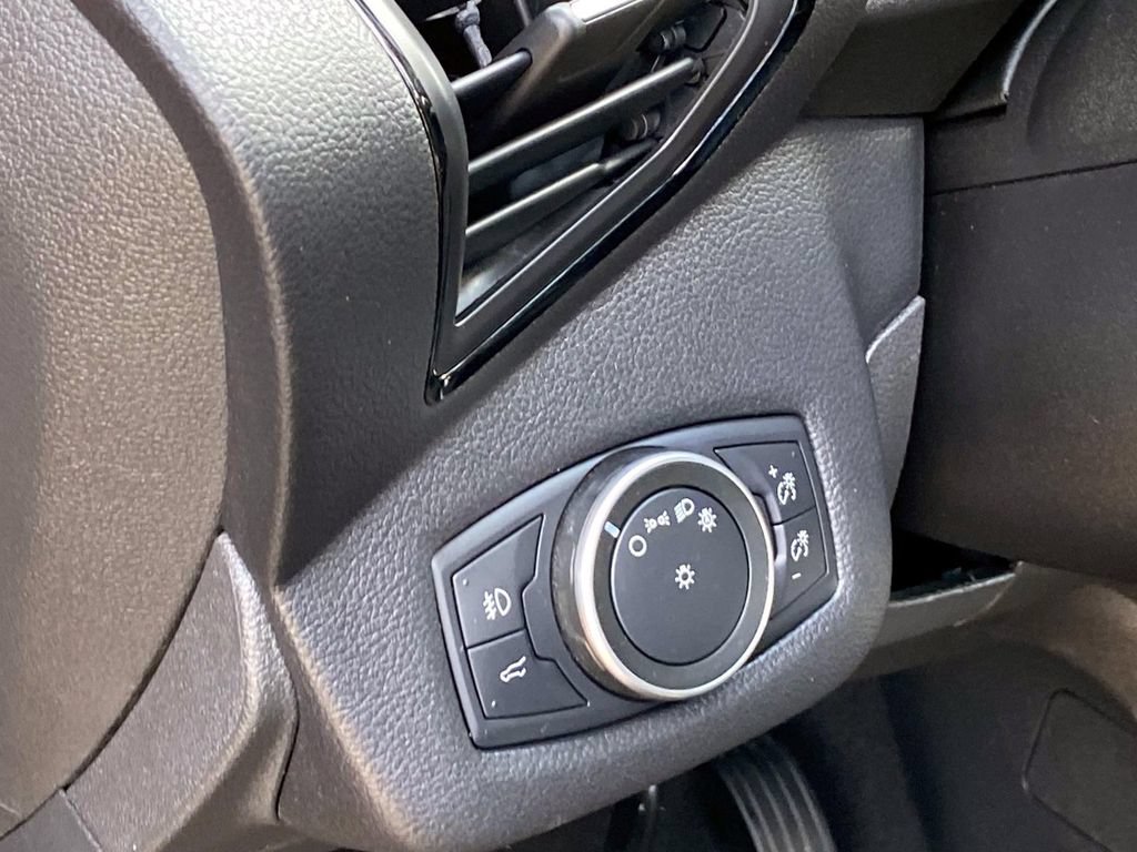 Used 2019 Ford Escape Titanium AWD/4WD image 28