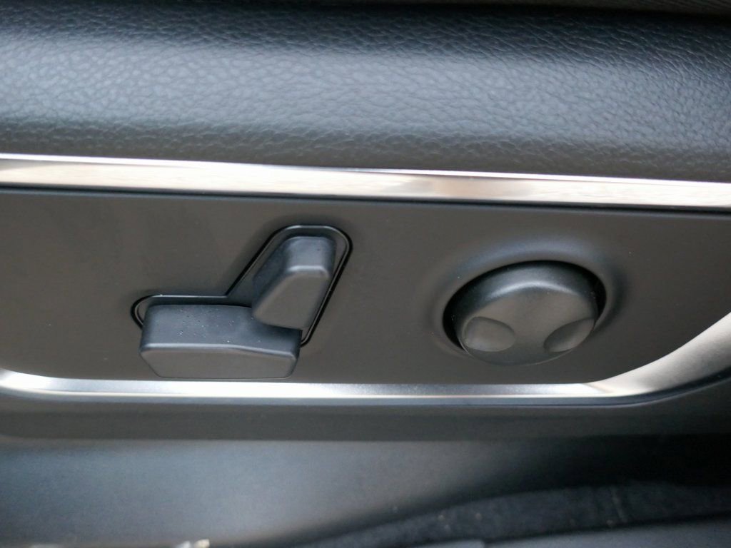 New 2026 RAM 1500 Laramie w/ Night Edition image 14