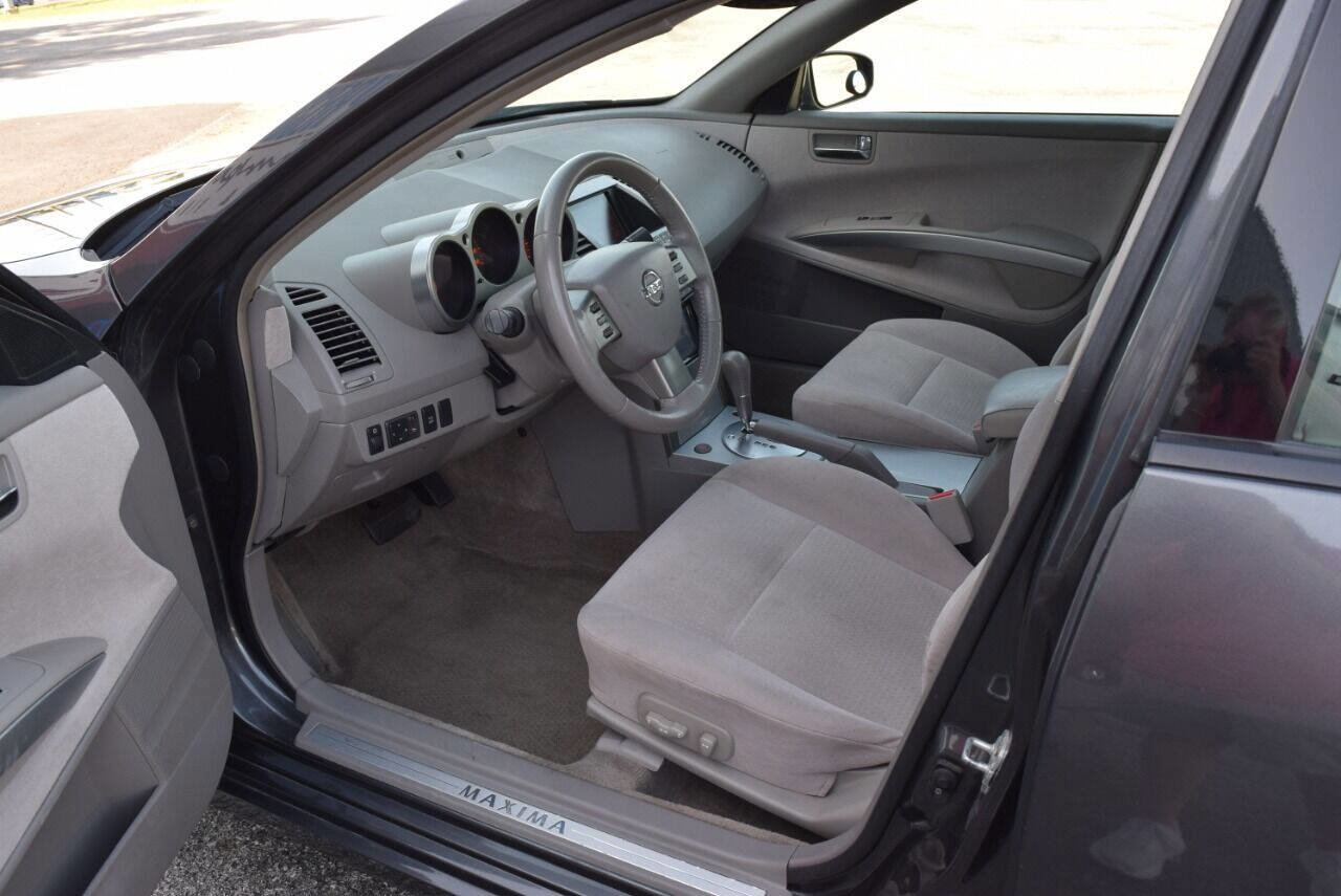 Used 2005 Nissan Maxima 3.5 SE image 16