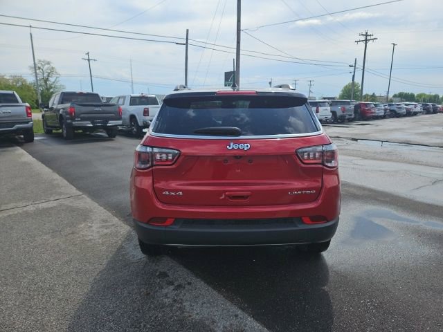 Used 2024 Jeep Compass Limited AWD/4WD image 7