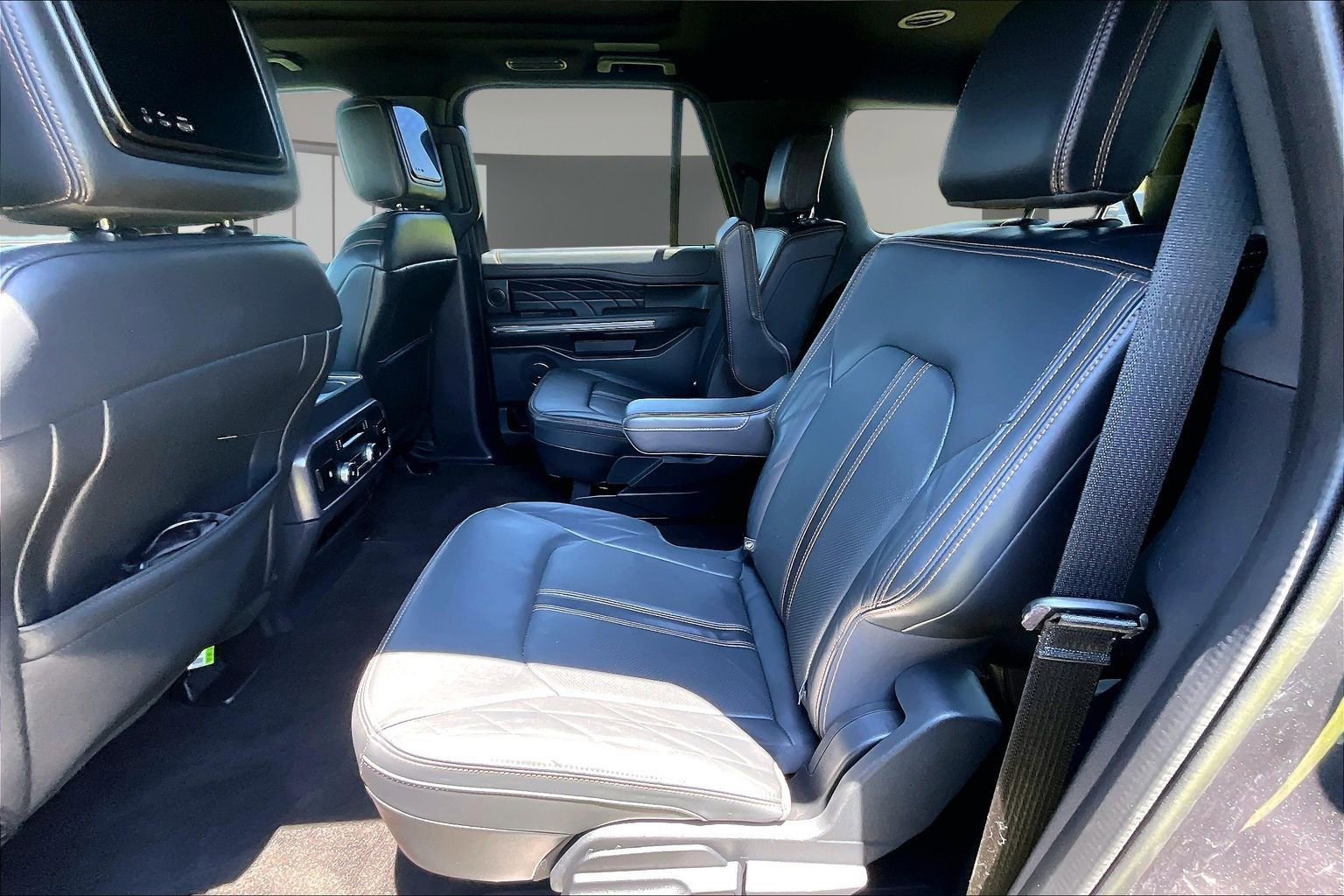 Used 2023 Ford Expedition Max Platinum RWD image 22