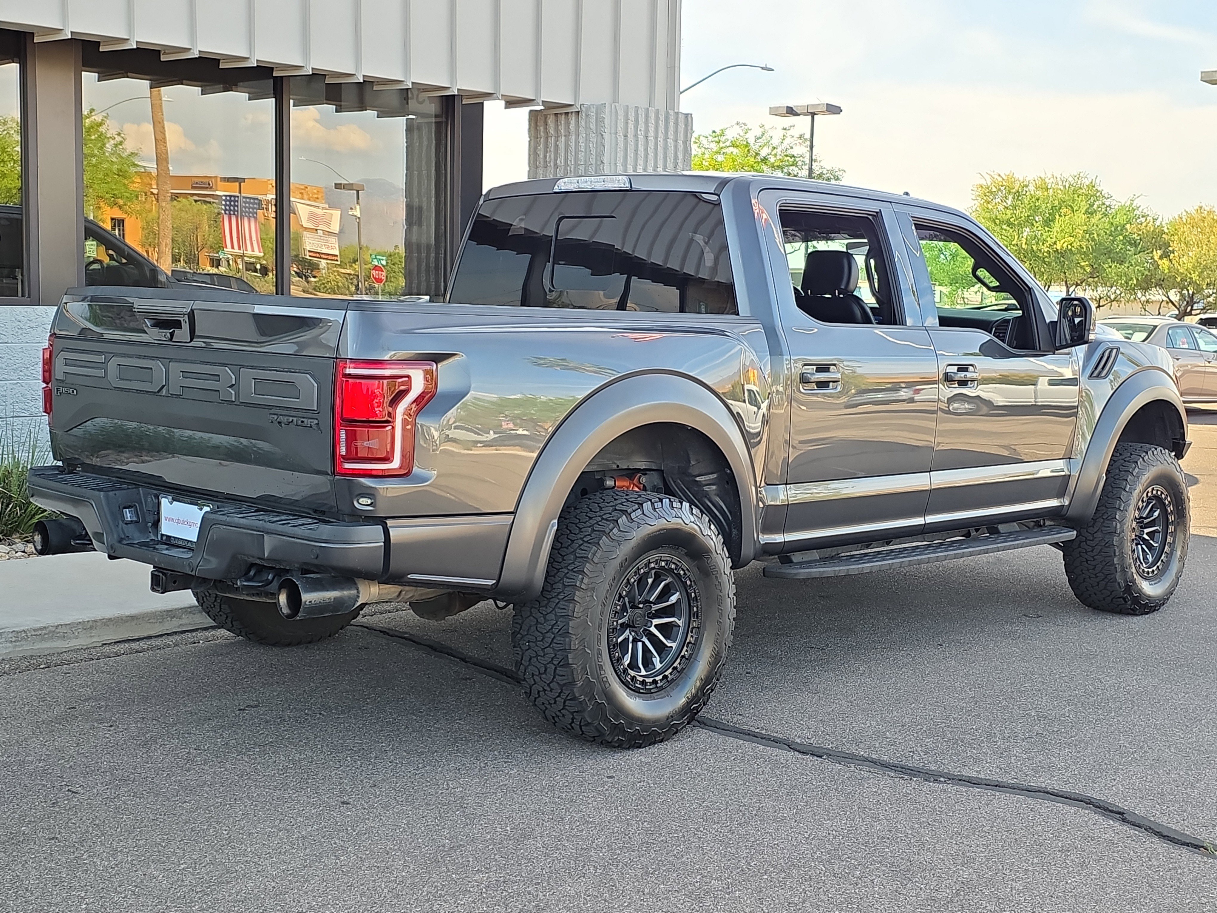 Used 2020 Ford F150 Raptor w/ Equipment Group 802A Luxury image 10