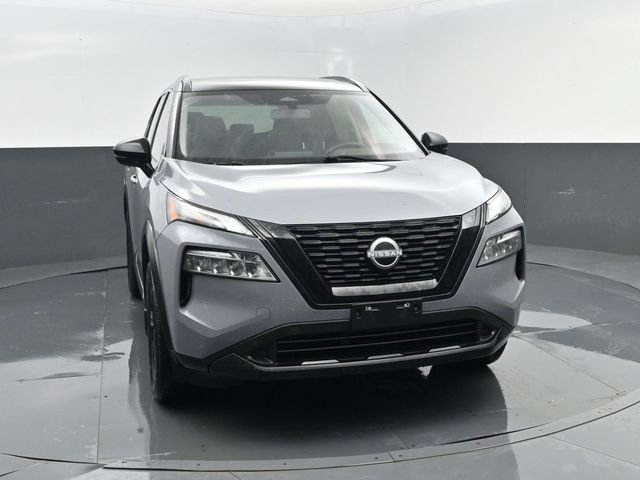 Used 2023 Nissan Rogue SV w/ SV Premium Package AWD/4WD image 3