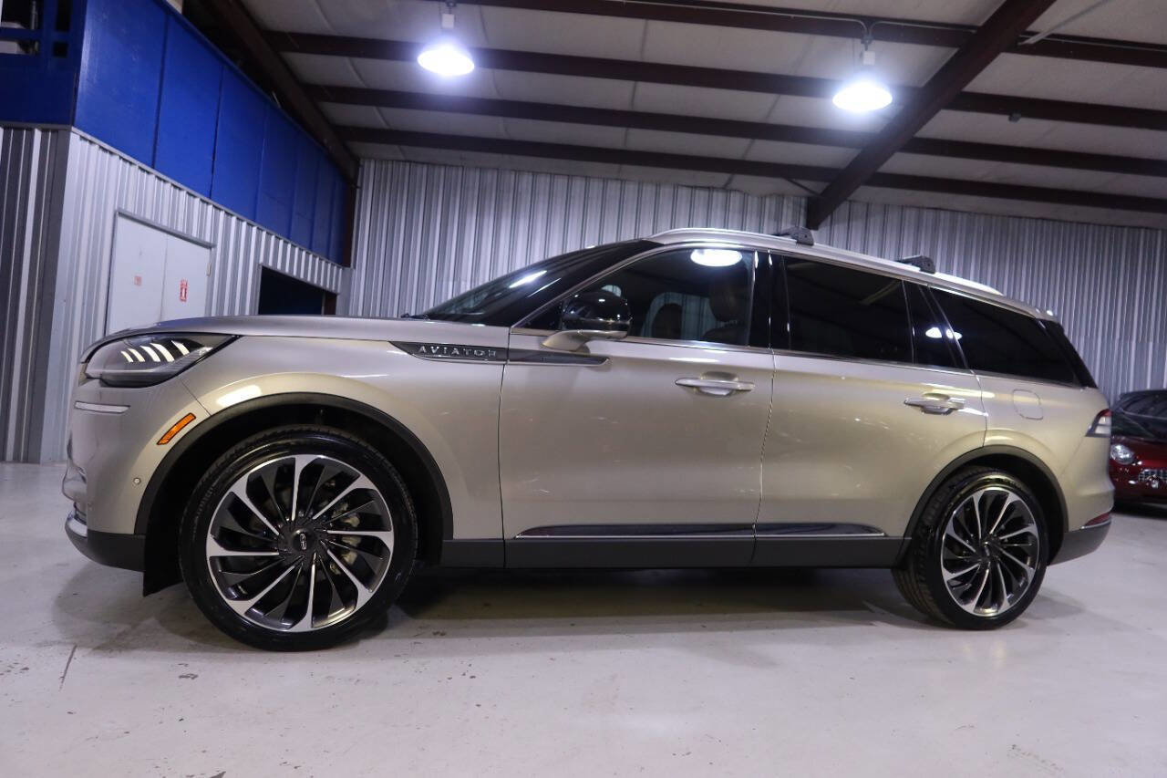 Used 2023 Lincoln Aviator Reserve w/ Equipment Group 201A image 1