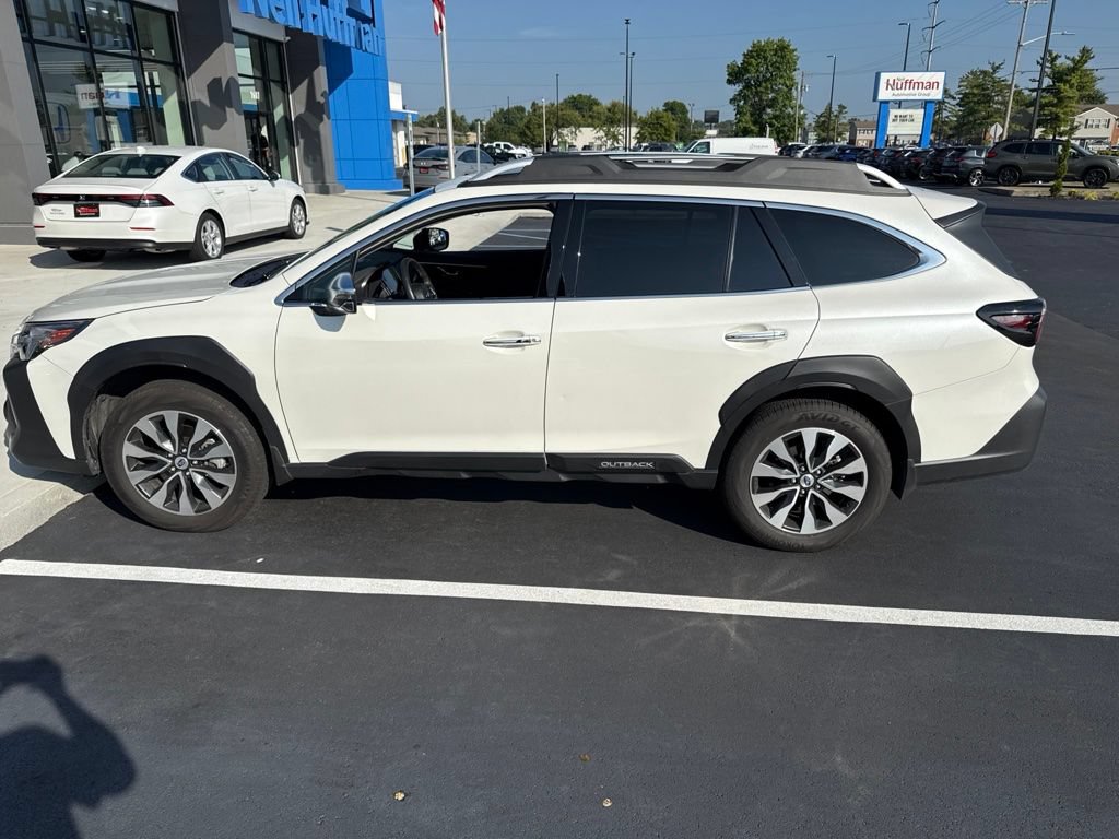 Used 2023 Subaru Outback Touring w/ Popular Package #2 AWD/4WD image 5