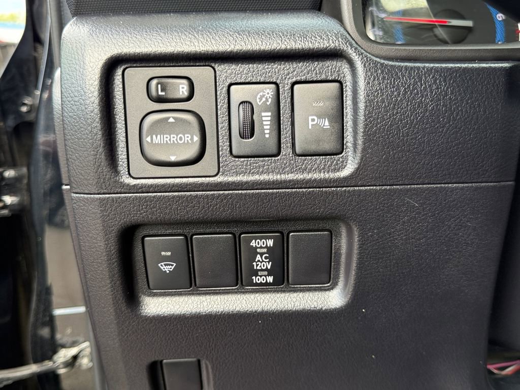 Used 2018 Toyota 4Runner Limited image 22