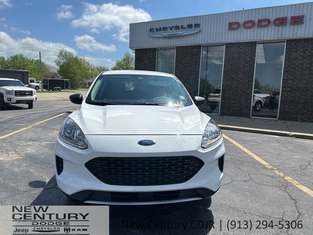 Used 2020 Ford Escape S AWD/4WD image 3