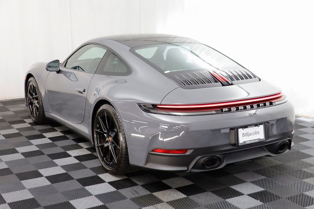Used 2025 Porsche 911 Carrera image 18
