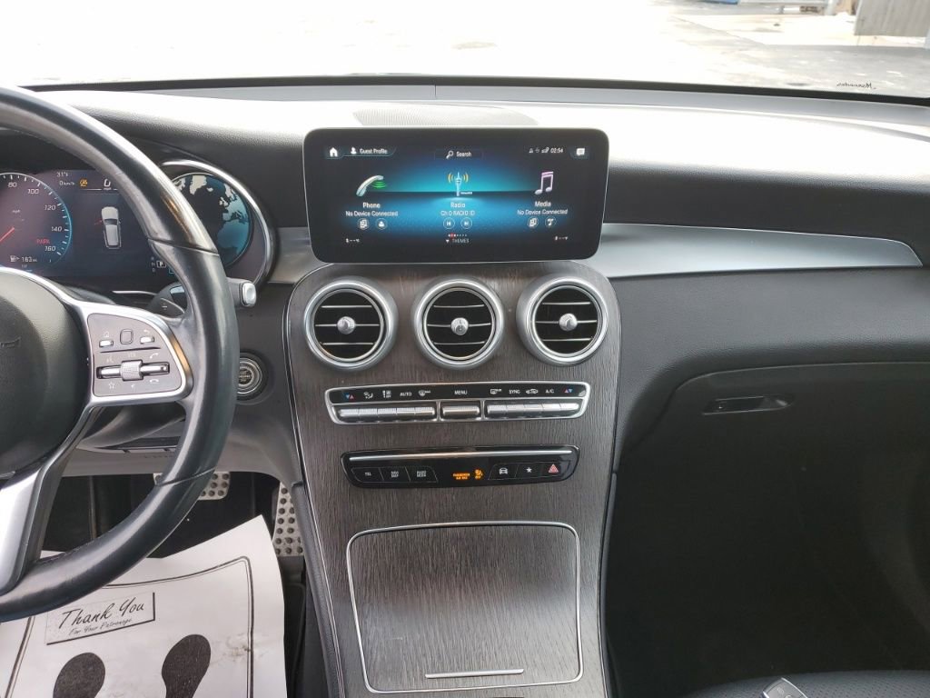 Used 2022 Mercedes-Benz GLC 300 4MATIC image 18
