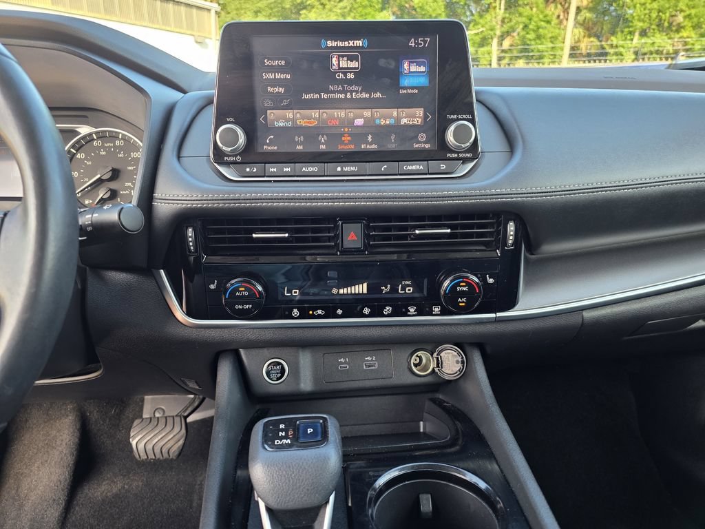 Used 2021 Nissan Rogue SV w/ Premium Package FWD image 20