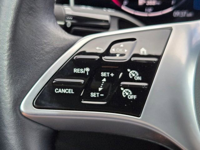 Used 2025 Mercedes-Benz C 300 Sedan image 21