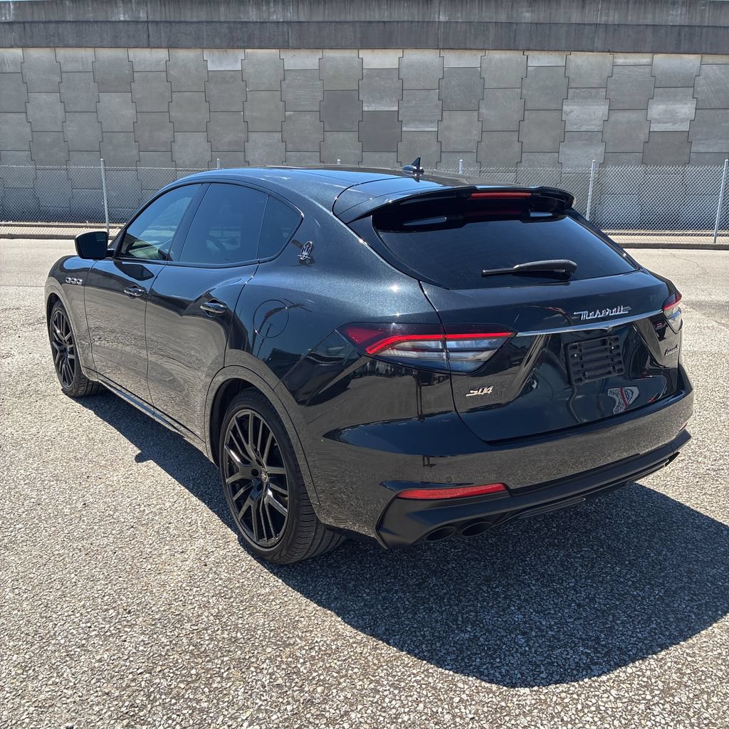 Used 2021 Maserati Levante S GranSport AWD/4WD image 2