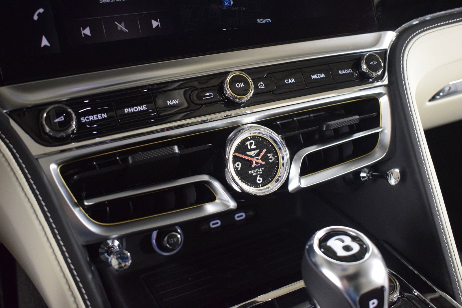 New 2025 Bentley Flying Spur Plug-In Hybrid image 31