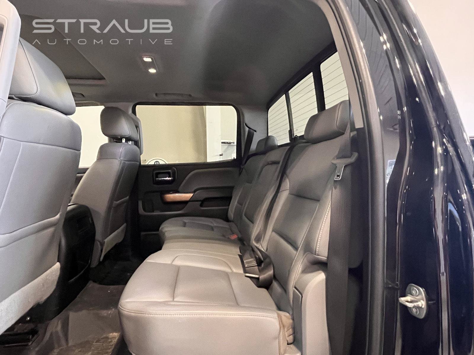 Used 2018 Chevrolet Silverado 1500 LTZ w/ Sport Package AWD/4WD image 5