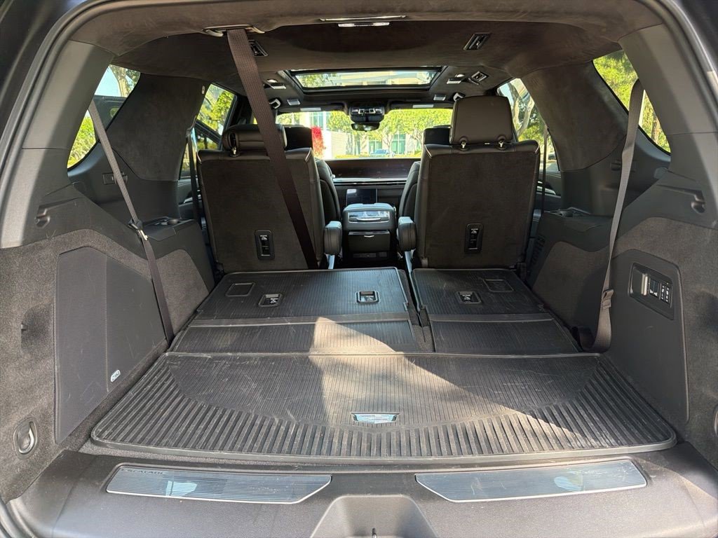 Certified 2025 Cadillac Escalade Sport Platinum w/ LPO, ONYX Package image 13