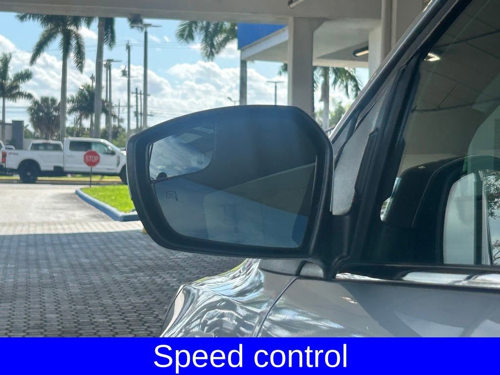 Used 2019 Ford Escape SEL image 17