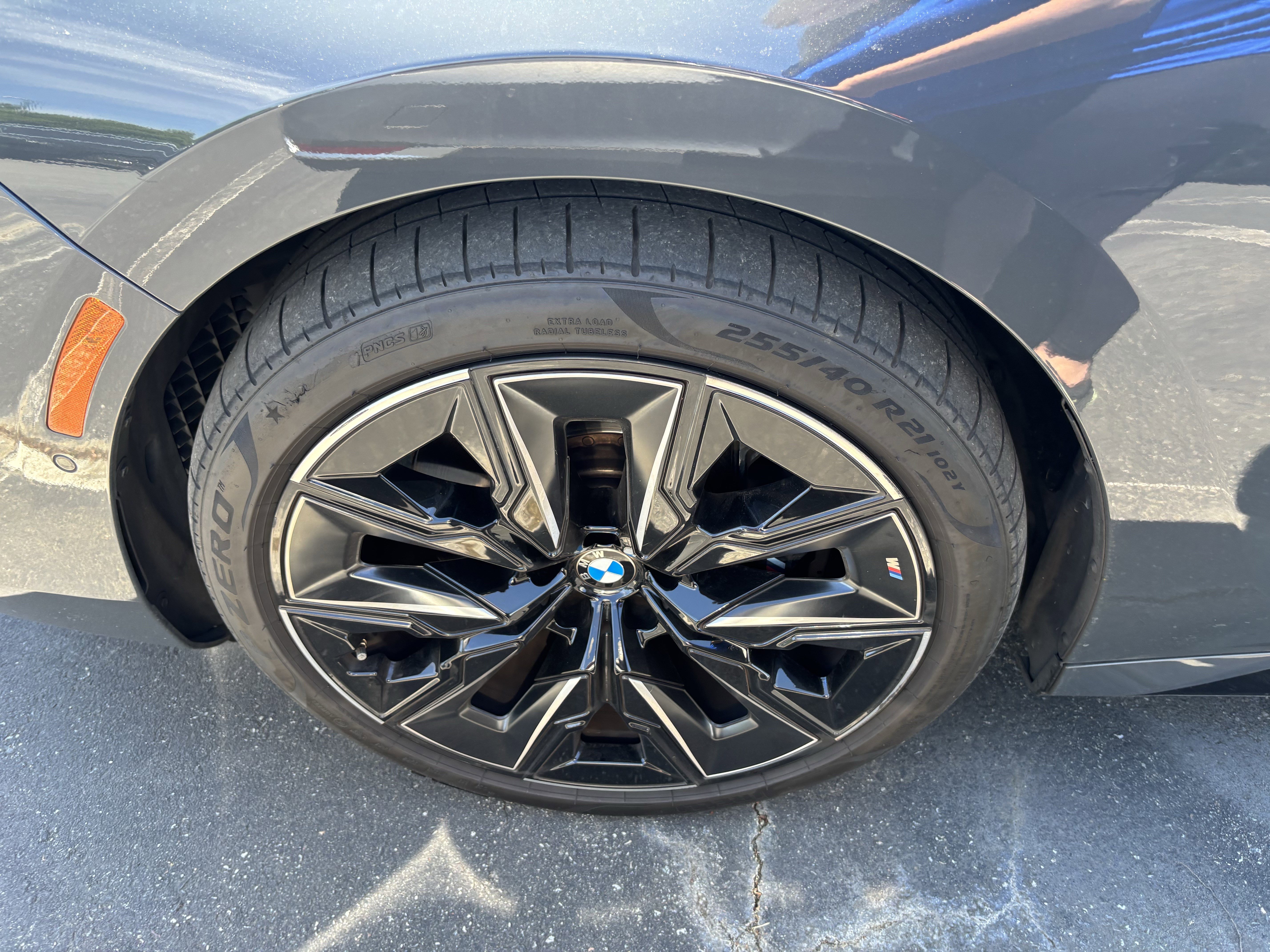 Certified 2023 BMW 740i RWD image 32