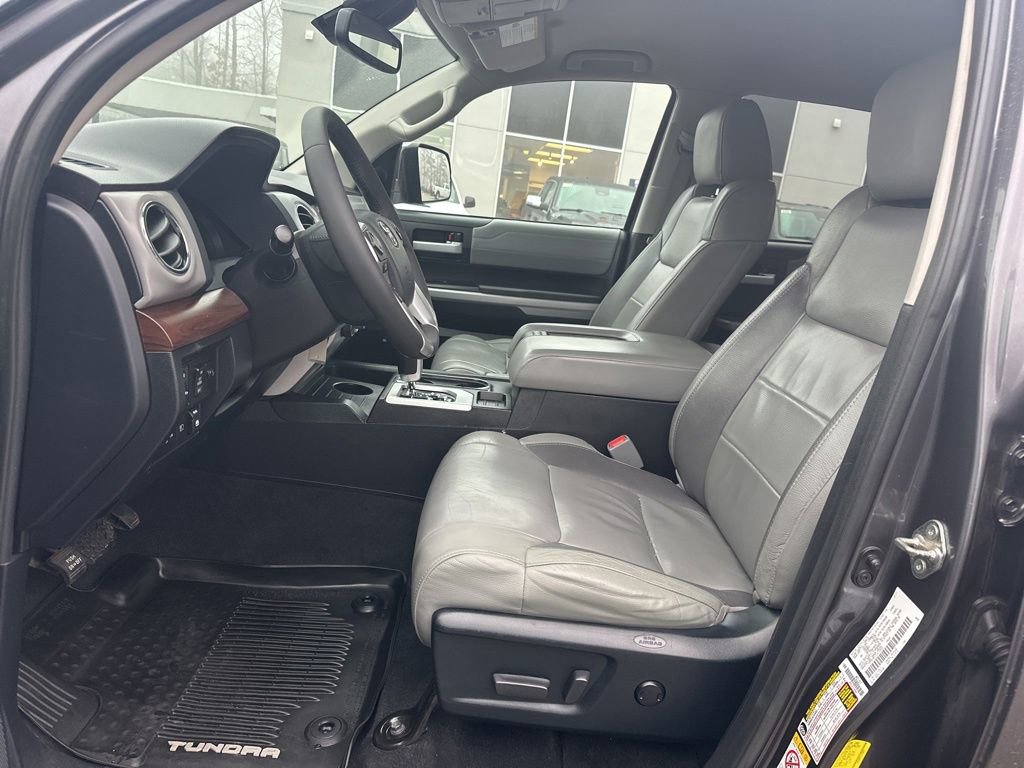 Used 2018 Toyota Tundra Limited w/ Limited Premium Package image 14