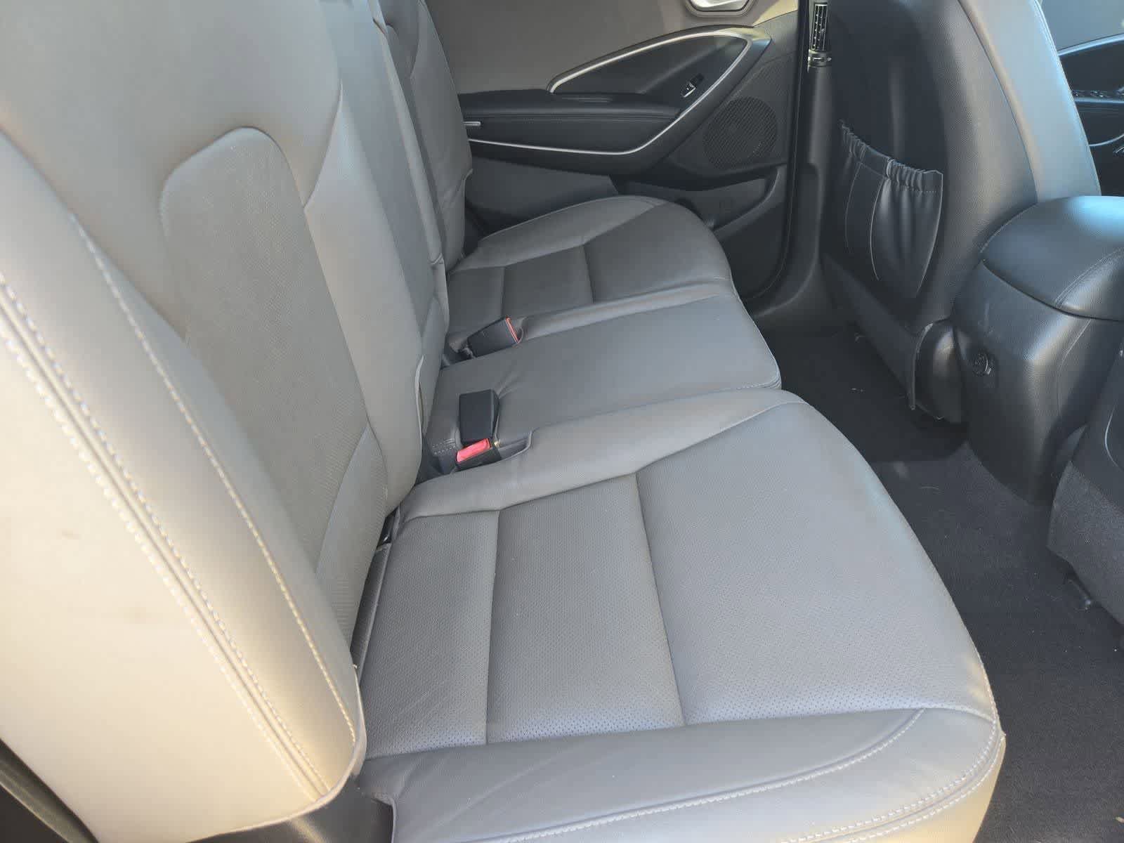 Used 2015 Hyundai Santa Fe GLS w/ Option Group 02 FWD image 18