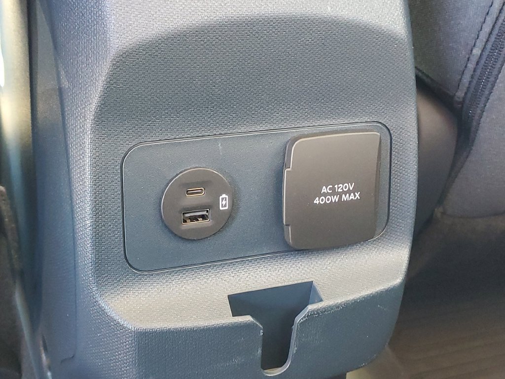 Certified 2022 Ford Maverick XLT w/ XLT Luxury Package FWD image 16