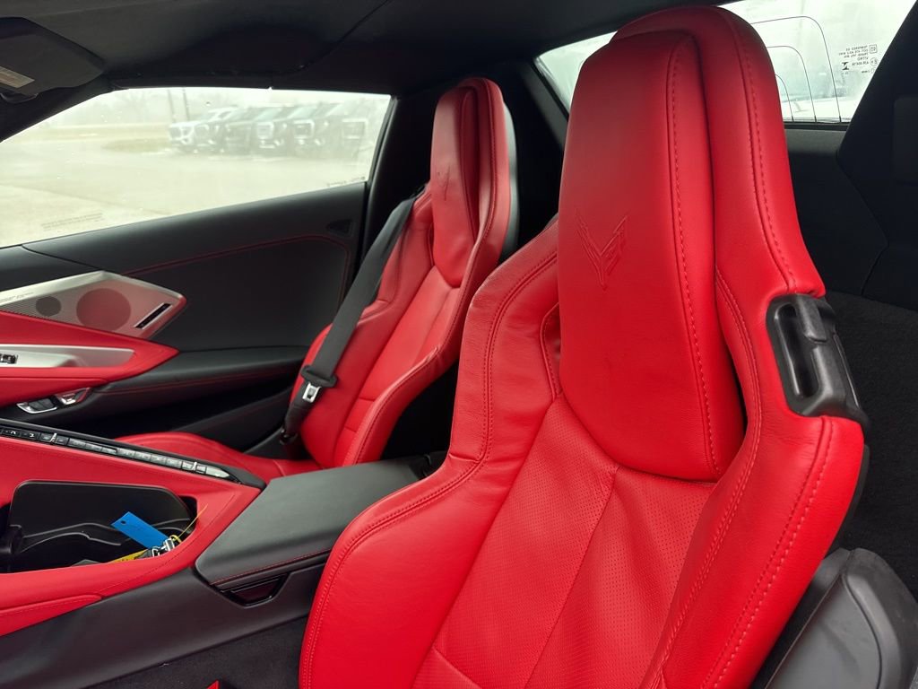 Used 2024 Chevrolet Corvette Stingray Preferred Conv w/ Battery Protection Package image 17