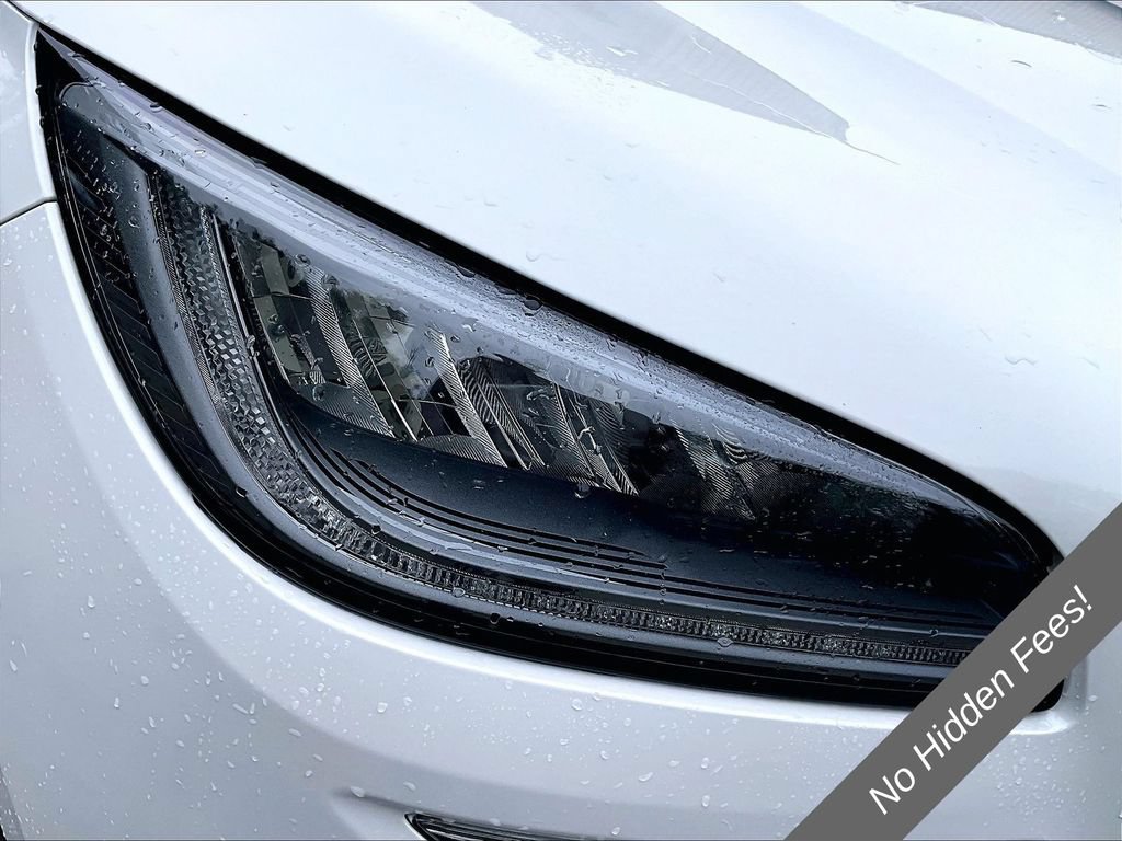 Used 2021 Lincoln Corsair AWD w/ Premium Package image 24