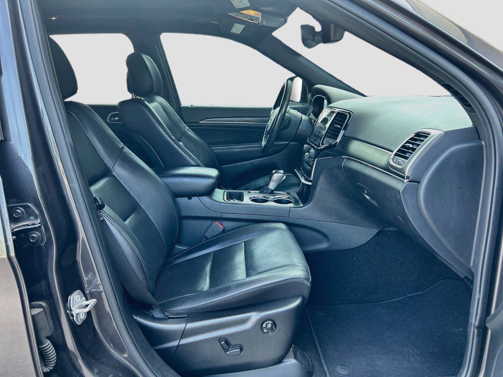 Used 2020 Jeep Grand Cherokee Limited w/ Luxury Group II RWD image 17