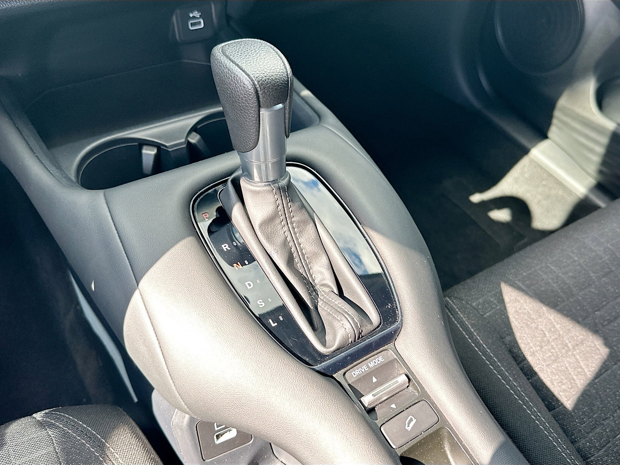 Used 2023 Honda HR-V LX image 11