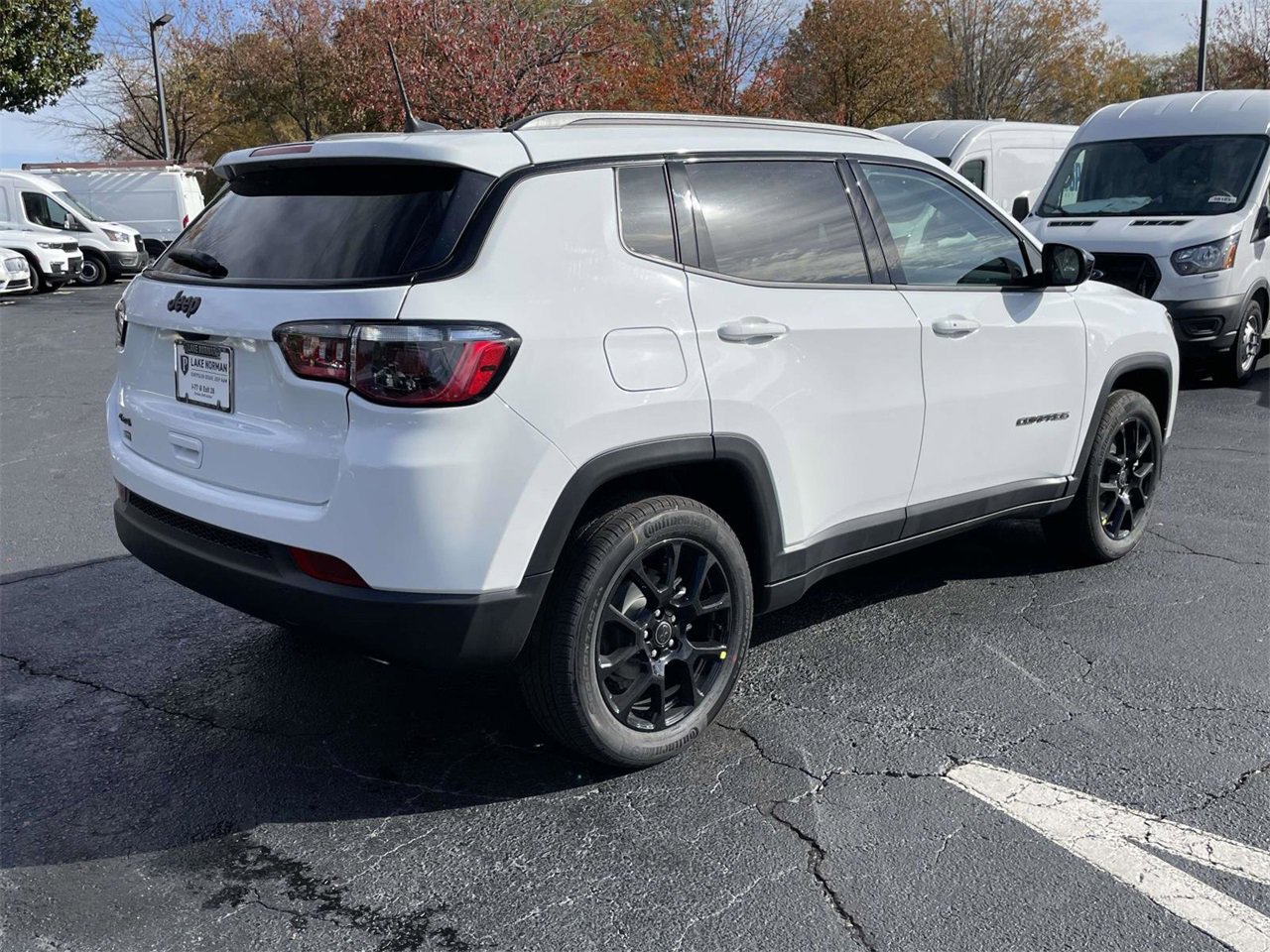 New 2026 Jeep Compass Latitude image 9