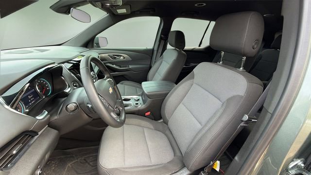 Used 2023 Chevrolet Traverse LT image 18