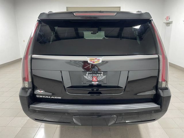 Used 2017 Cadillac Escalade ESV Platinum AWD/4WD image 5