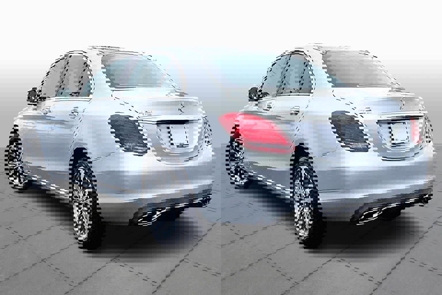 Used 2015 Mercedes-Benz C 300 4MATIC Sedan image 11