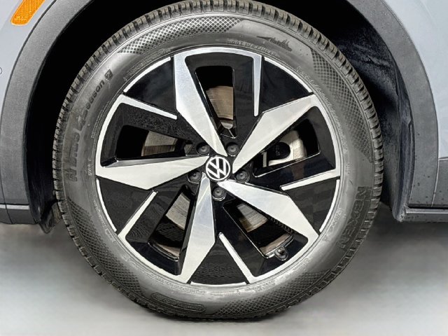 Certified 2023 Volkswagen ID.4 Pro S AWD/4WD image 34