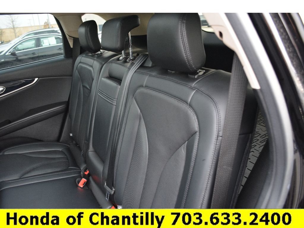 Used 2023 Lincoln Nautilus Reserve AWD/4WD image 36