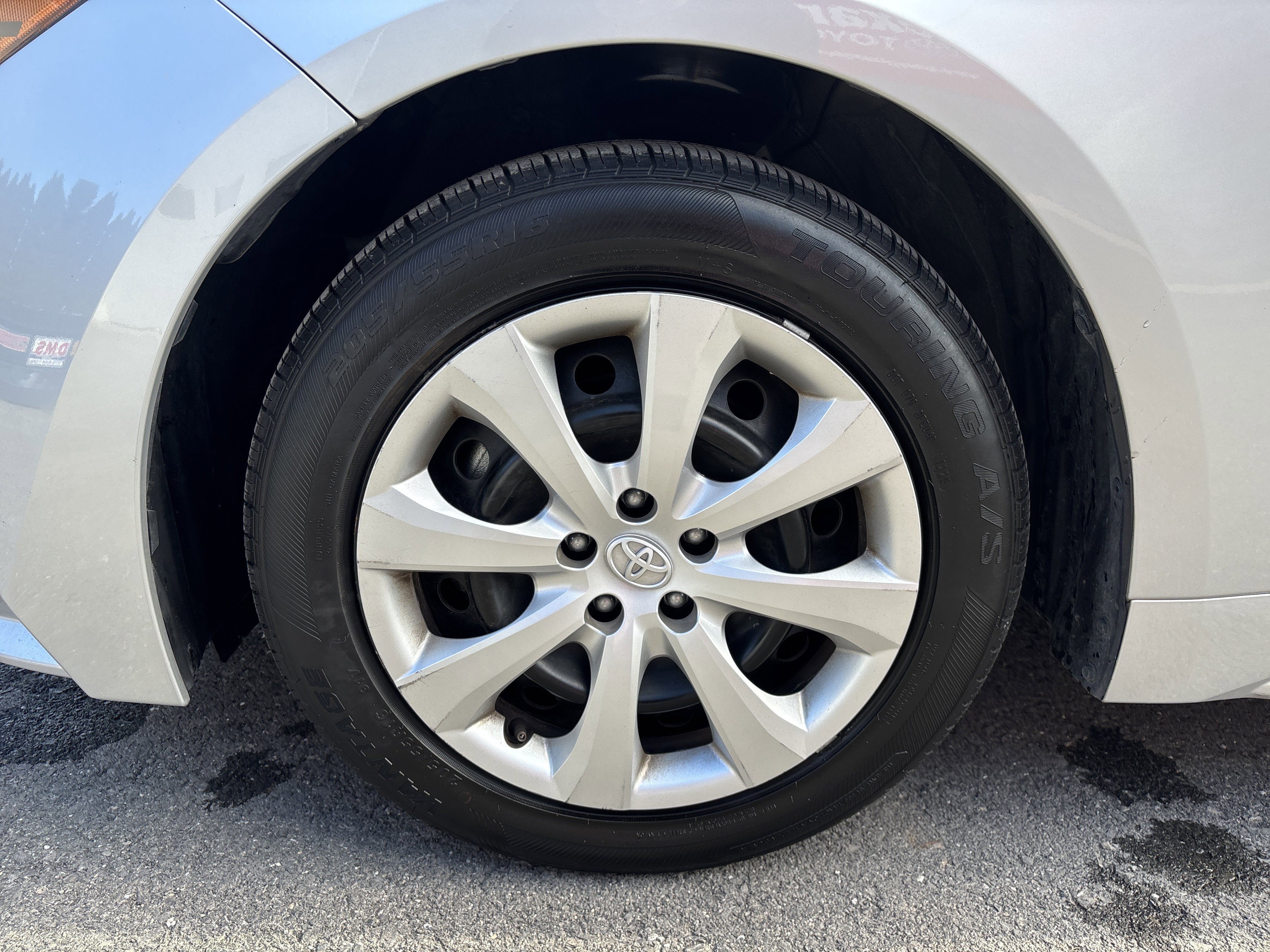 Certified 2024 Toyota Corolla LE image 13