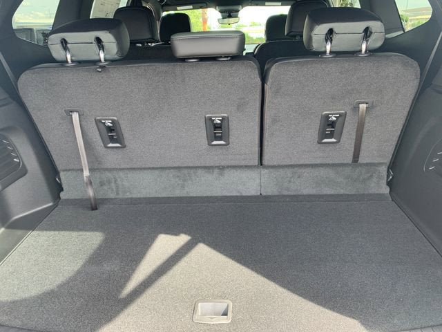 New 2026 GMC Acadia AT4 AWD/4WD image 11