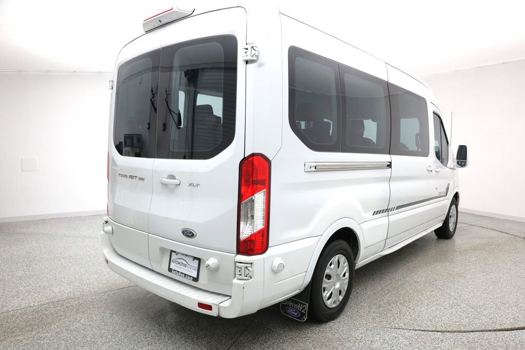 Used 2018 Ford Transit 350 XLT image 3
