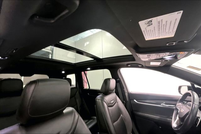 Used 2023 Cadillac XT6 Sport w/ Technology Package image 28