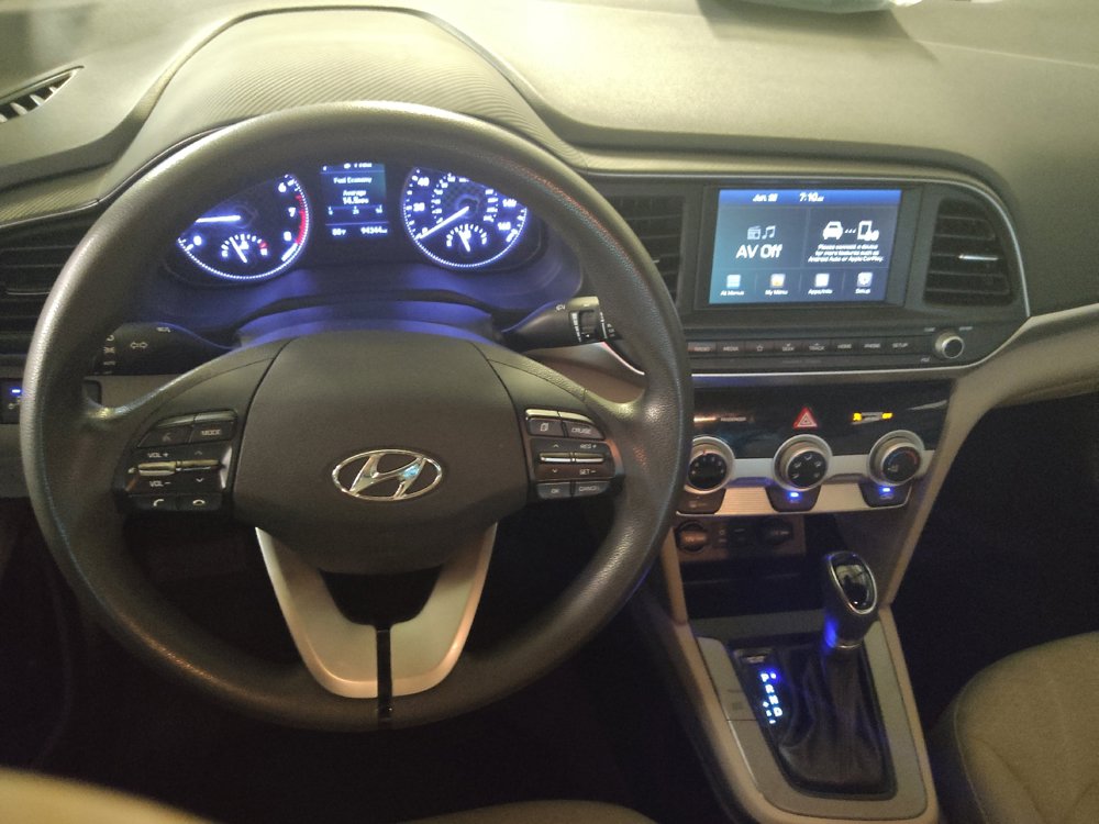 Used 2019 Hyundai Elantra SEL FWD image 22
