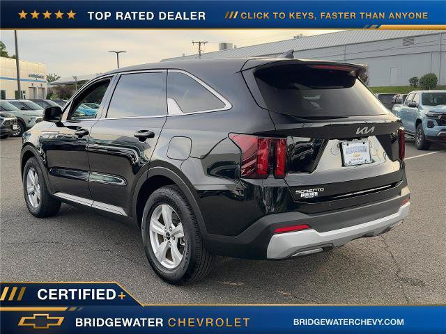 Used 2026 Kia Sorento LX FWD image 7