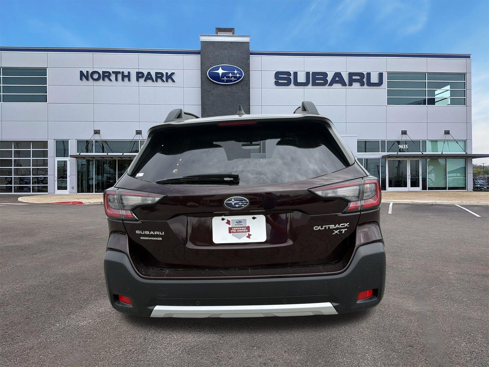 Used 2023 Subaru Outback Limited XT AWD/4WD image 4