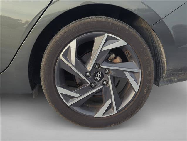 Used 2025 Hyundai Elantra Sport FWD image 6