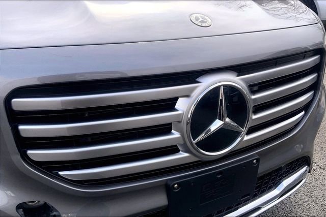 Used 2025 Mercedes-Benz GLB 250 4MATIC image 27