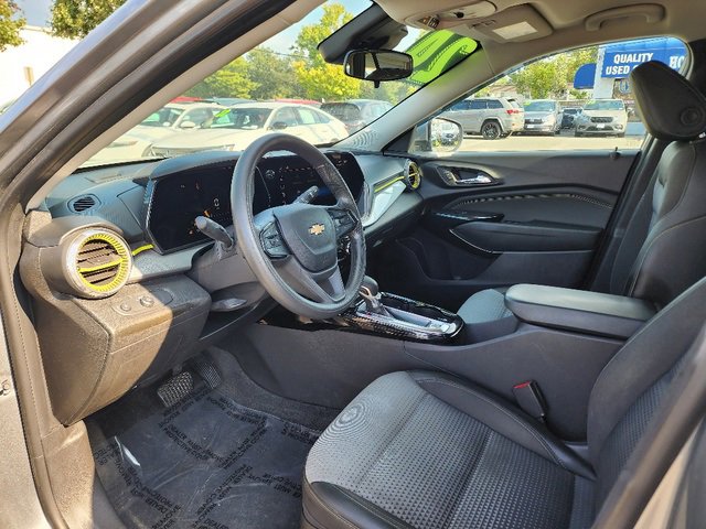 Used 2024 Chevrolet Trax LT image 20