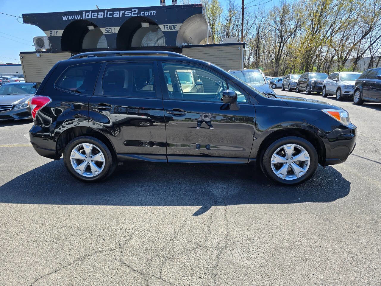 Used 2016 Subaru Forester 2.5i Premium w/ All-Weather Package image 2