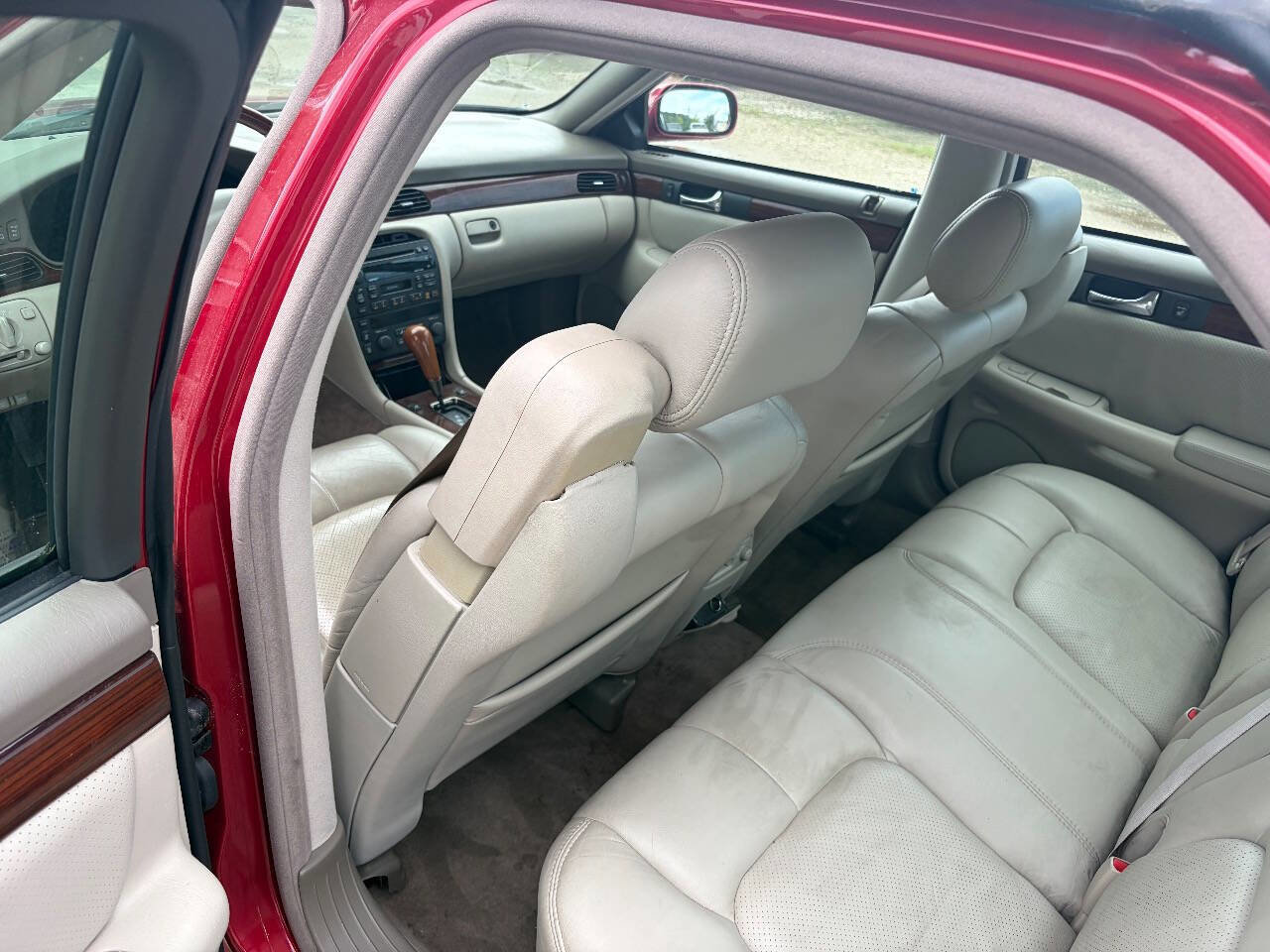 Used 1998 Cadillac Seville STS w/ Heated Seats Pkg FWD image 10