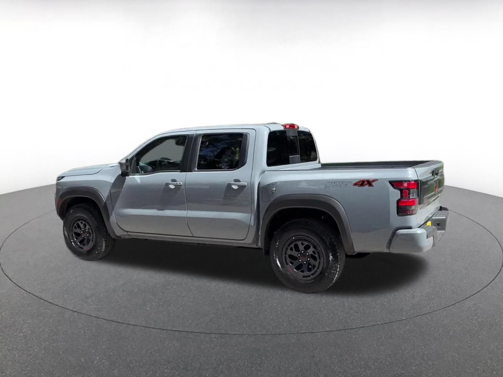 Used 2026 Nissan Frontier PRO-4X AWD/4WD image 10
