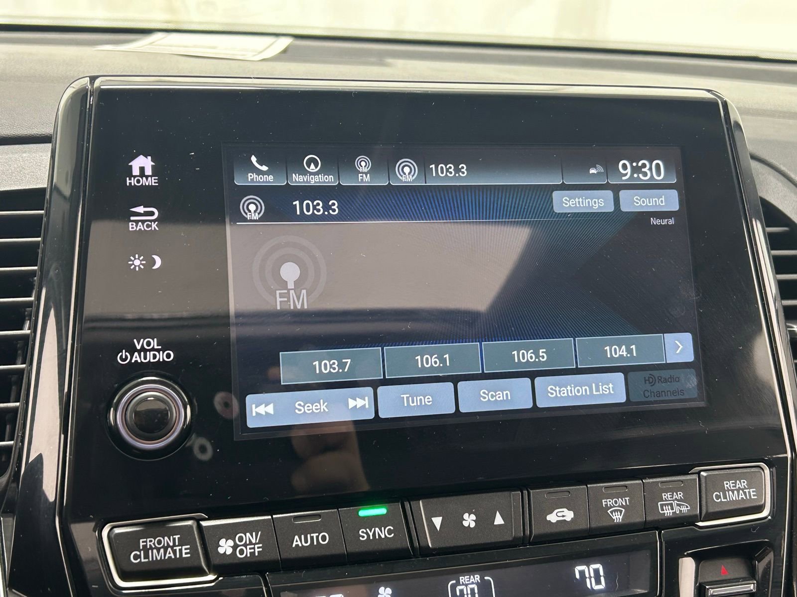 Used 2022 Honda Odyssey Elite image 17