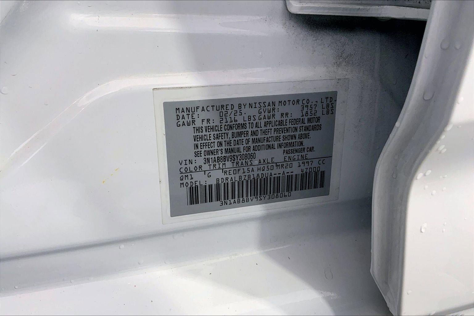 Used 2025 Nissan Sentra S FWD image 31