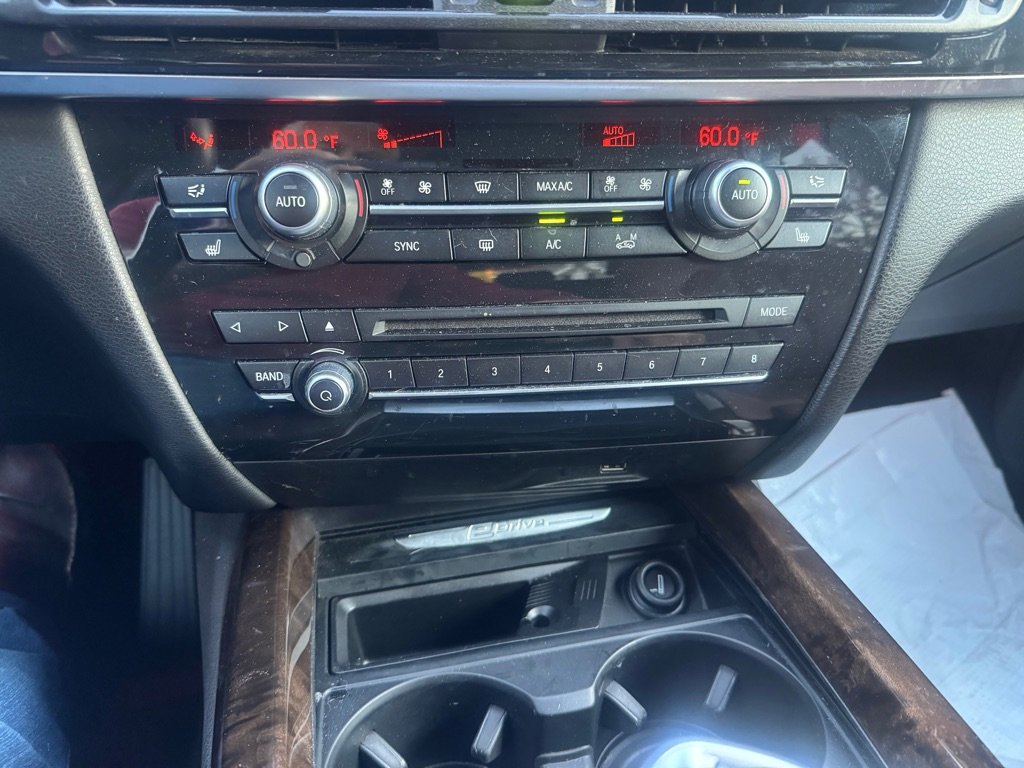 Used 2017 BMW X5 xDrive40e image 12